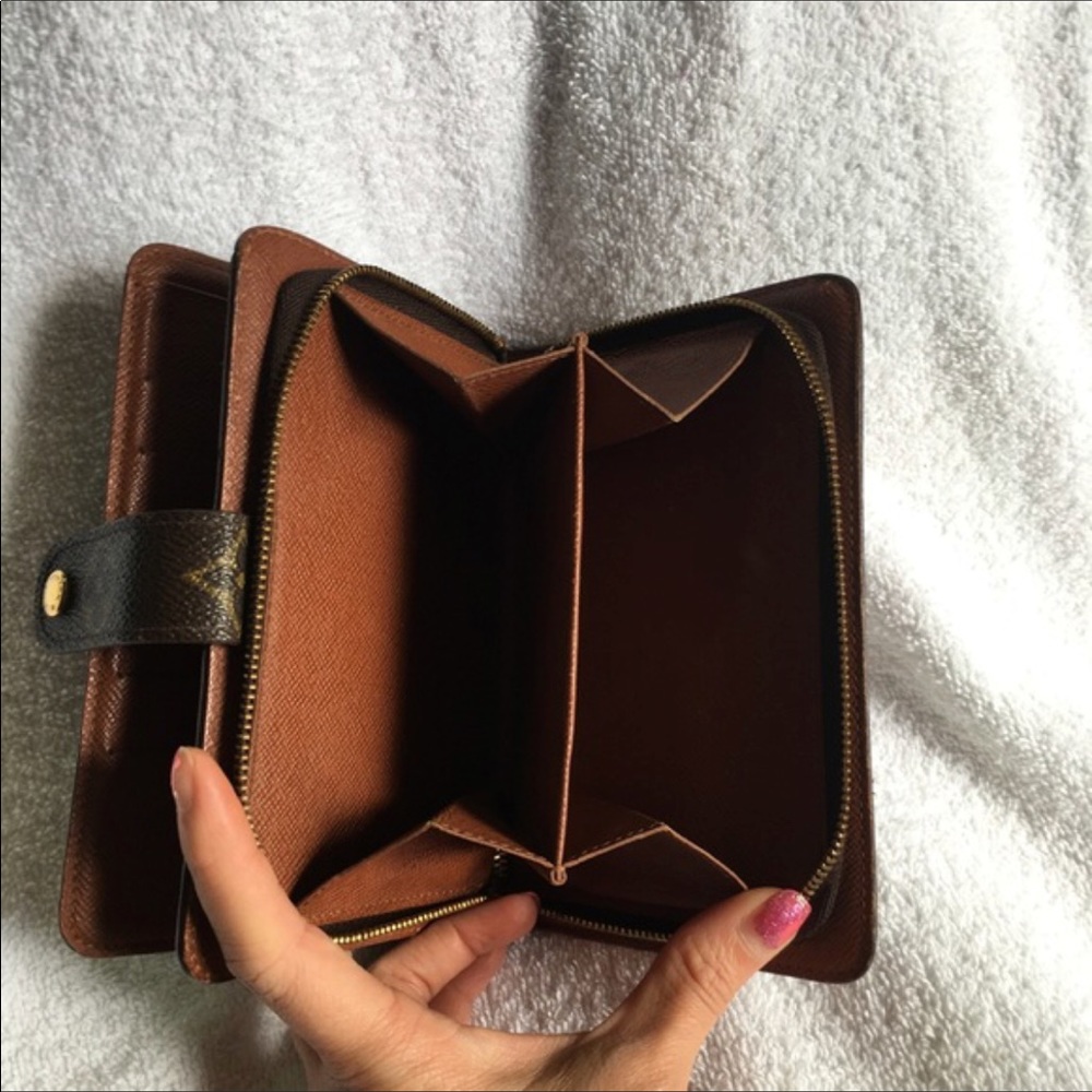 LouisVuitton porte papier zippe - Picture 3 of 8